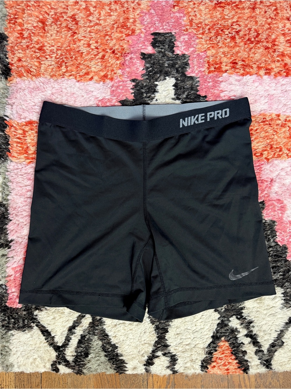 NIKE PRO WOMEN’S SPANDEX WORKOUT RUNNING VOLLEYBALL YOGA SHORTS SZ LARGE